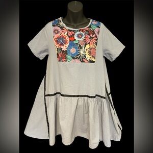 VIVI Fashion Tunic Blouse Blue with Floral Panel and Ribbon Trim SZ L